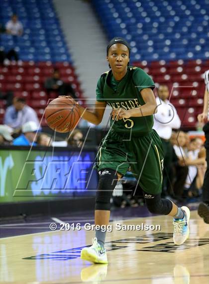 Thumbnail 1 in Sacred Heart Cathedral Preparatory vs Lakeside (CIF State D3 Final) photogallery.