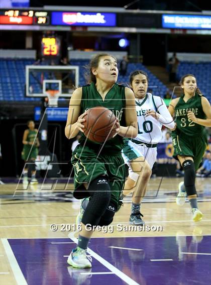 Thumbnail 1 in Sacred Heart Cathedral Preparatory vs Lakeside (CIF State D3 Final) photogallery.