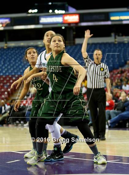 Thumbnail 3 in Sacred Heart Cathedral Preparatory vs Lakeside (CIF State D3 Final) photogallery.