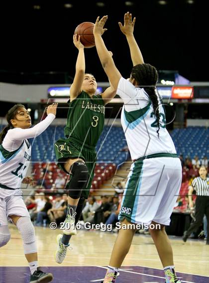 Thumbnail 2 in Sacred Heart Cathedral Preparatory vs Lakeside (CIF State D3 Final) photogallery.
