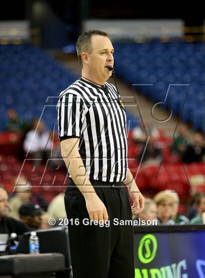 Thumbnail 3 in Sacred Heart Cathedral Preparatory vs Lakeside (CIF State D3 Final) photogallery.