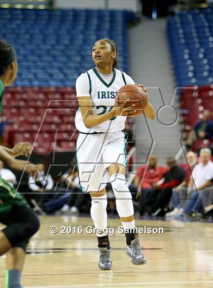 Thumbnail 1 in Sacred Heart Cathedral Preparatory vs Lakeside (CIF State D3 Final) photogallery.