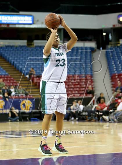 Thumbnail 1 in Sacred Heart Cathedral Preparatory vs Lakeside (CIF State D3 Final) photogallery.