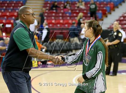 Thumbnail 2 in Sacred Heart Cathedral Preparatory vs Lakeside (CIF State D3 Final) photogallery.
