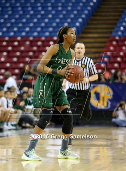 Thumbnail 1 in Sacred Heart Cathedral Preparatory vs Lakeside (CIF State D3 Final) photogallery.