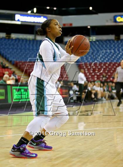 Thumbnail 2 in Sacred Heart Cathedral Preparatory vs Lakeside (CIF State D3 Final) photogallery.