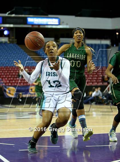 Thumbnail 3 in Sacred Heart Cathedral Preparatory vs Lakeside (CIF State D3 Final) photogallery.