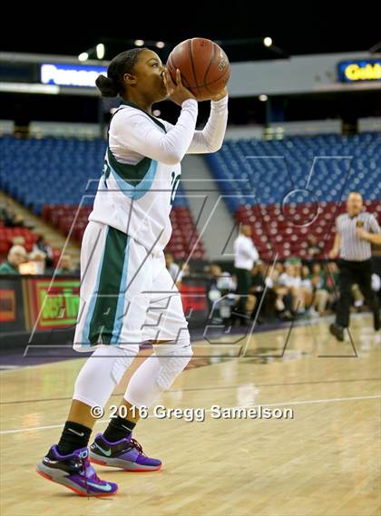 Thumbnail 3 in Sacred Heart Cathedral Preparatory vs Lakeside (CIF State D3 Final) photogallery.