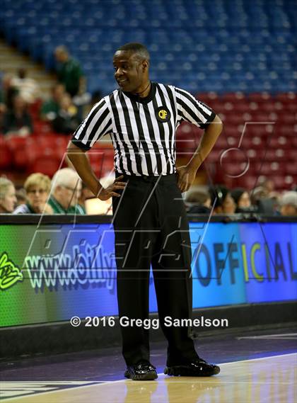 Thumbnail 1 in Sacred Heart Cathedral Preparatory vs Lakeside (CIF State D3 Final) photogallery.