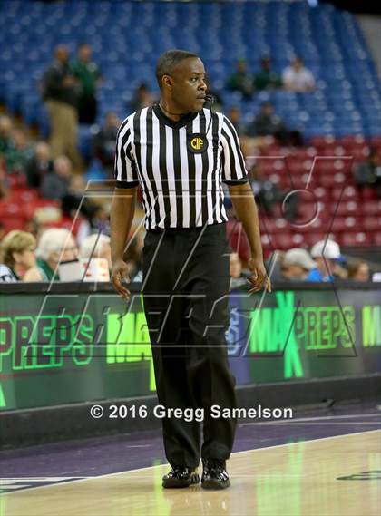 Thumbnail 1 in Sacred Heart Cathedral Preparatory vs Lakeside (CIF State D3 Final) photogallery.