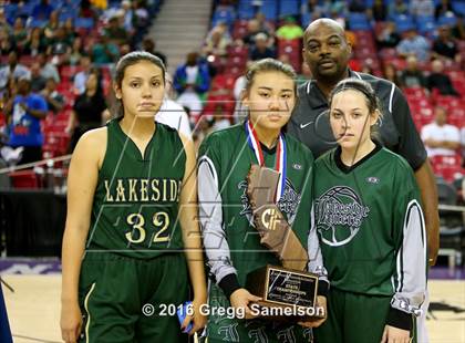 Thumbnail 2 in Sacred Heart Cathedral Preparatory vs Lakeside (CIF State D3 Final) photogallery.