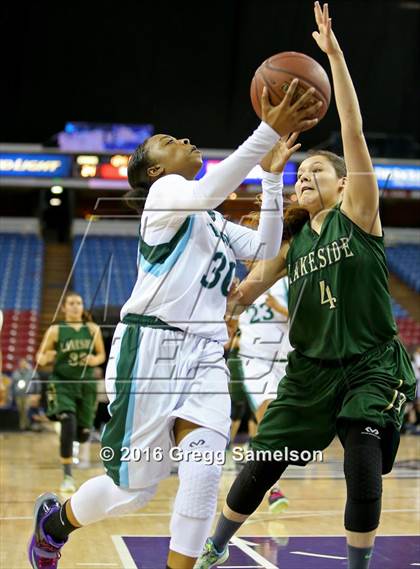Thumbnail 1 in Sacred Heart Cathedral Preparatory vs Lakeside (CIF State D3 Final) photogallery.