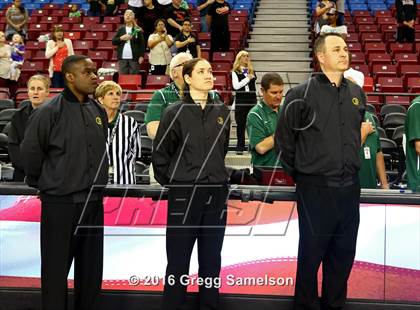 Thumbnail 1 in Sacred Heart Cathedral Preparatory vs Lakeside (CIF State D3 Final) photogallery.