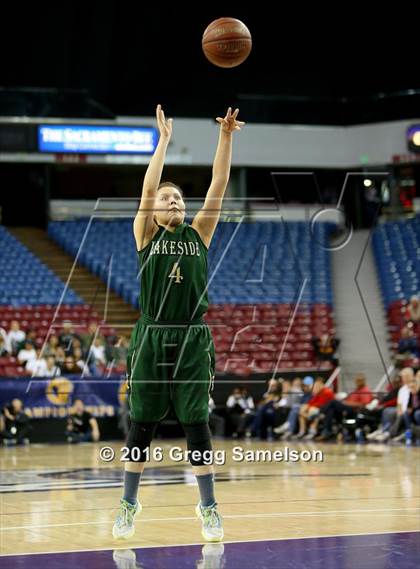 Thumbnail 2 in Sacred Heart Cathedral Preparatory vs Lakeside (CIF State D3 Final) photogallery.