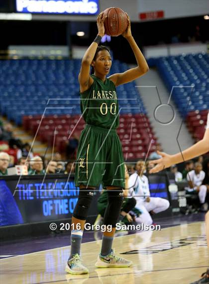 Thumbnail 3 in Sacred Heart Cathedral Preparatory vs Lakeside (CIF State D3 Final) photogallery.
