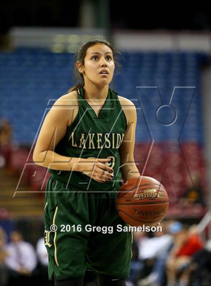Thumbnail 2 in Sacred Heart Cathedral Preparatory vs Lakeside (CIF State D3 Final) photogallery.