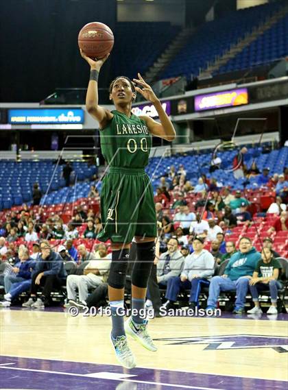 Thumbnail 2 in Sacred Heart Cathedral Preparatory vs Lakeside (CIF State D3 Final) photogallery.