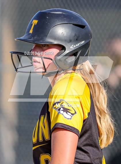 Thumbnail 3 in Tipton @ Davenport North photogallery.