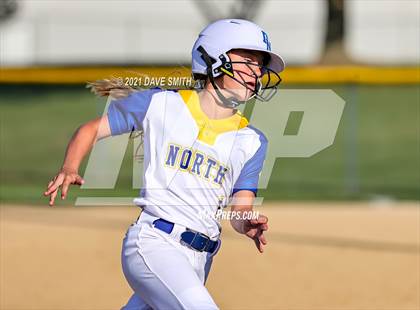Thumbnail 3 in Tipton @ Davenport North photogallery.