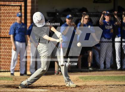 Thumbnail 2 in Lyons vs Argo (IHSA 4A Regional Semifinal) photogallery.