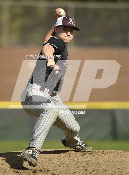 Thumbnail 3 in Lyons vs Argo (IHSA 4A Regional Semifinal) photogallery.