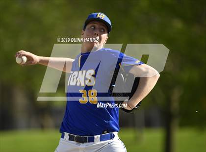 Thumbnail 2 in Lyons vs Argo (IHSA 4A Regional Semifinal) photogallery.