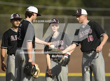 Thumbnail 1 in Lyons vs Argo (IHSA 4A Regional Semifinal) photogallery.
