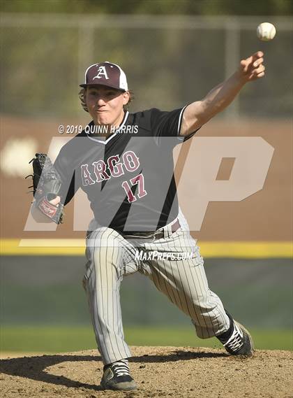 Thumbnail 2 in Lyons vs Argo (IHSA 4A Regional Semifinal) photogallery.