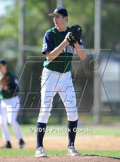 Thumbnail 3 in New Trier vs Fenwick (IHSA Class 4A Regional) photogallery.