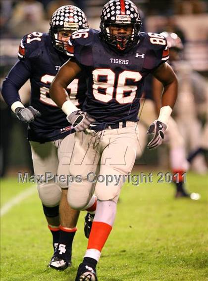 Thumbnail 3 in South Panola vs. Meridian (MHSAA Class 6A Final) photogallery.