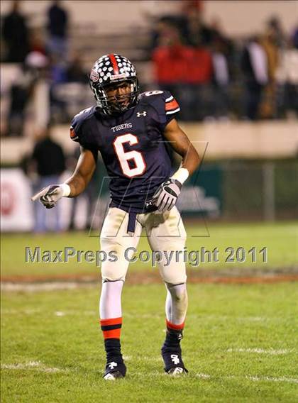 Thumbnail 1 in South Panola vs. Meridian (MHSAA Class 6A Final) photogallery.