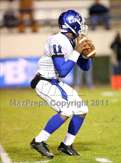 Thumbnail 1 in South Panola vs. Meridian (MHSAA Class 6A Final) photogallery.