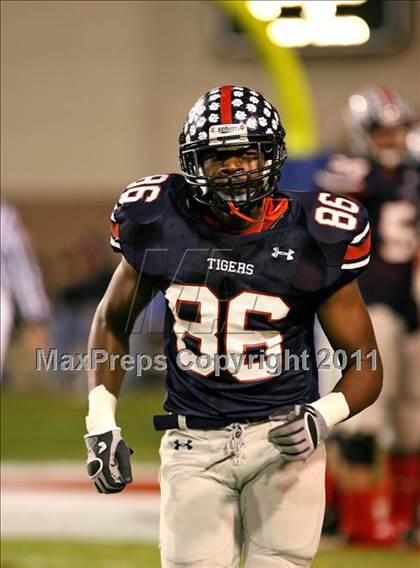 Thumbnail 3 in South Panola vs. Meridian (MHSAA Class 6A Final) photogallery.