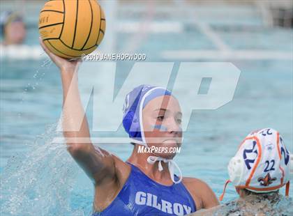 Thumbnail 3 in Gilroy vs Santa Teresa (Stinky Rose) photogallery.