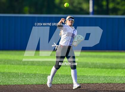 Thumbnail 2 in Jefferson vs. Mount Vernon (UIL Softball 3A Area Playoff) photogallery.