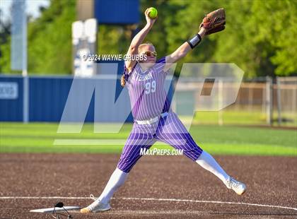 Thumbnail 1 in Jefferson vs. Mount Vernon (UIL Softball 3A Area Playoff) photogallery.
