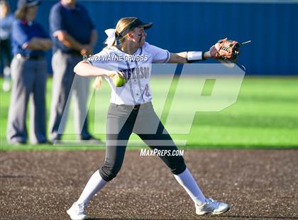 Thumbnail 3 in Jefferson vs. Mount Vernon (UIL Softball 3A Area Playoff) photogallery.