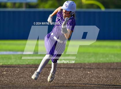 Thumbnail 1 in Jefferson vs. Mount Vernon (UIL Softball 3A Area Playoff) photogallery.
