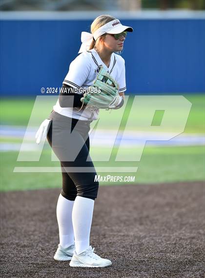 Thumbnail 2 in Jefferson vs. Mount Vernon (UIL Softball 3A Area Playoff) photogallery.