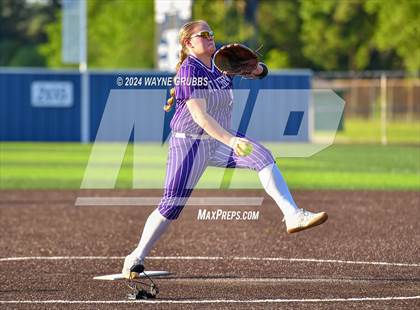 Thumbnail 2 in Jefferson vs. Mount Vernon (UIL Softball 3A Area Playoff) photogallery.