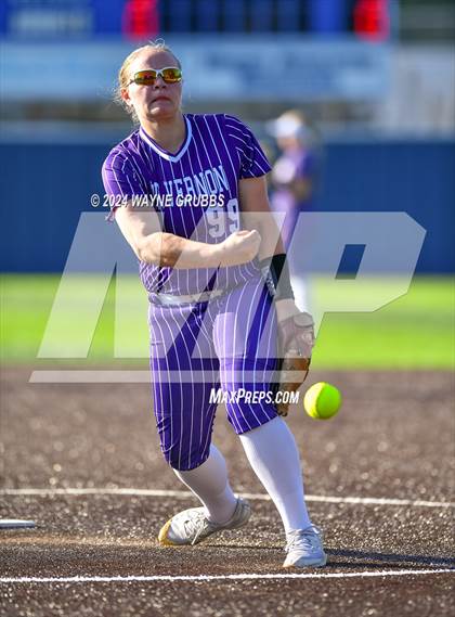 Thumbnail 3 in Jefferson vs. Mount Vernon (UIL Softball 3A Area Playoff) photogallery.
