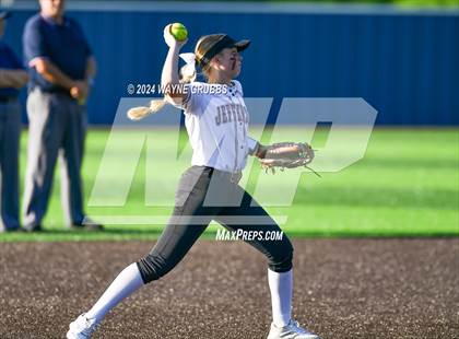 Thumbnail 1 in Jefferson vs. Mount Vernon (UIL Softball 3A Area Playoff) photogallery.
