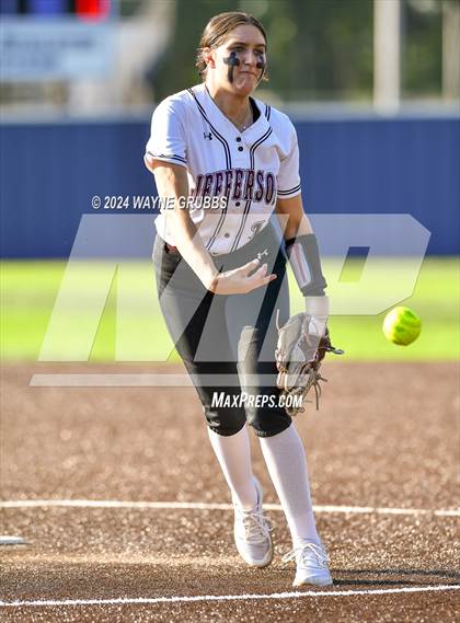 Thumbnail 3 in Jefferson vs. Mount Vernon (UIL Softball 3A Area Playoff) photogallery.