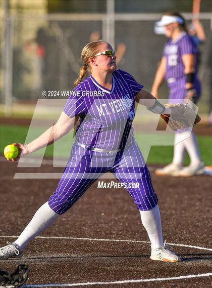 Thumbnail 3 in Jefferson vs. Mount Vernon (UIL Softball 3A Area Playoff) photogallery.