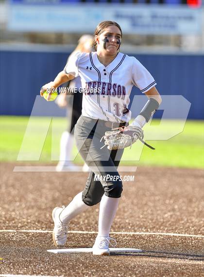 Thumbnail 3 in Jefferson vs. Mount Vernon (UIL Softball 3A Area Playoff) photogallery.