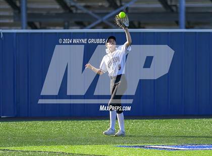 Thumbnail 1 in Jefferson vs. Mount Vernon (UIL Softball 3A Area Playoff) photogallery.