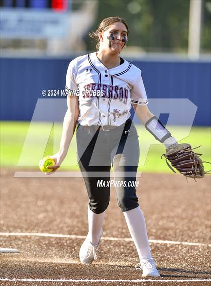 Thumbnail 2 in Jefferson vs. Mount Vernon (UIL Softball 3A Area Playoff) photogallery.