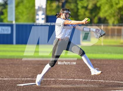 Thumbnail 2 in Jefferson vs. Mount Vernon (UIL Softball 3A Area Playoff) photogallery.