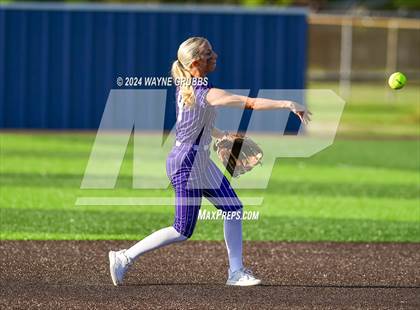 Thumbnail 2 in Jefferson vs. Mount Vernon (UIL Softball 3A Area Playoff) photogallery.