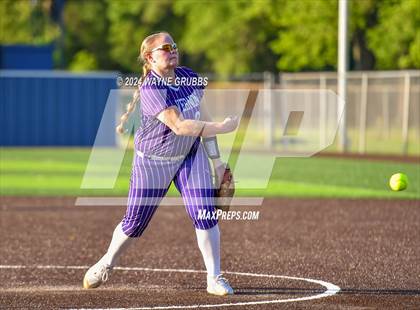 Thumbnail 3 in Jefferson vs. Mount Vernon (UIL Softball 3A Area Playoff) photogallery.